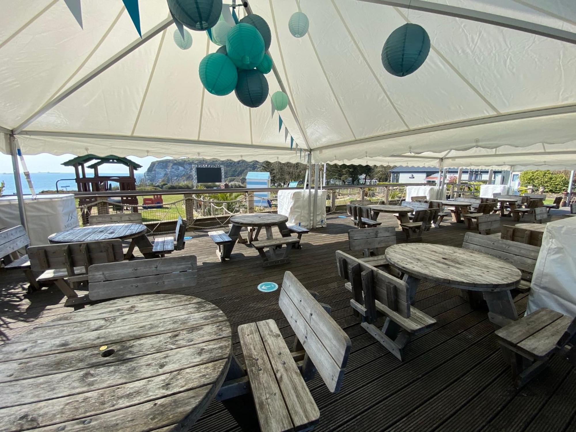 Whitecliff Bay Holiday Park - Most Popular Location Near Pools, Clubs And Beach Bembridge Bagian luar foto