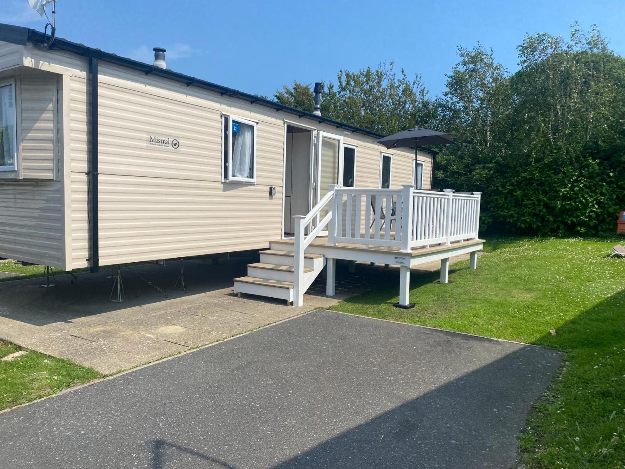 Whitecliff Bay Holiday Park - Most Popular Location Near Pools, Clubs And Beach Bembridge Bagian luar foto